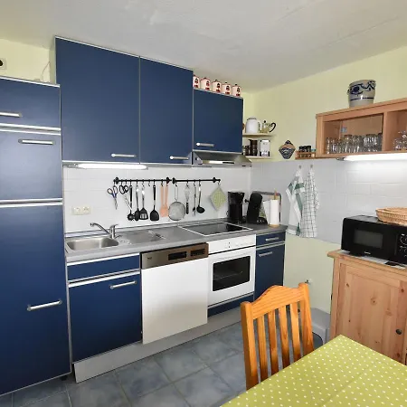 Сasa de vacaciones Modern Bungalow In Kropelin With Meadows Nearby *