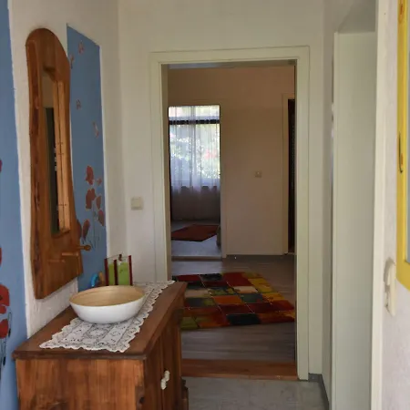 Сasa de vacaciones Modern Bungalow In Kropelin With Meadows Nearby *