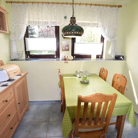 Modern Bungalow In Kropelin With Meadows Nearby * Einhusen (Rostock)