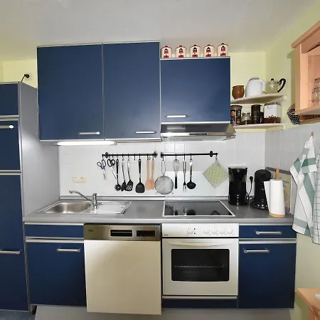 Сasa de vacaciones Modern Bungalow In Kropelin With Meadows Nearby *