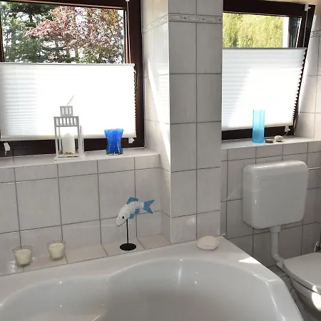 Modern Bungalow In Kropelin With Meadows Nearby * Einhusen (Rostock)