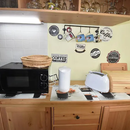 Сasa de vacaciones Modern Bungalow In Kropelin With Meadows Nearby *